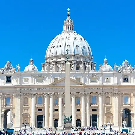 Διαμέρισμα Vatican New In *