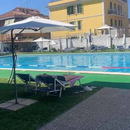 Apartment Vatican New In *